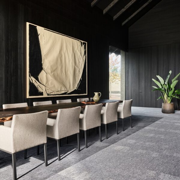 IVC CARPET TILES C243 IMPERFECTION GRIT 545, doos 4m2, 100x25cm, 8,6mm dik - Afbeelding 3