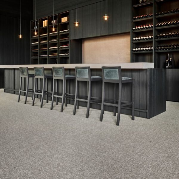 IVC CARPET TILES C243 IMPERFECTION GRIT 975, doos 4m2, 100x25cm, 8,6mm dik - Afbeelding 4