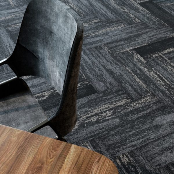 IVC CARPET TILES C051 RUDIMENTS METALLIC CLAY 947, doos 5m2, 100x25cm, 7,1mm dik - Afbeelding 4