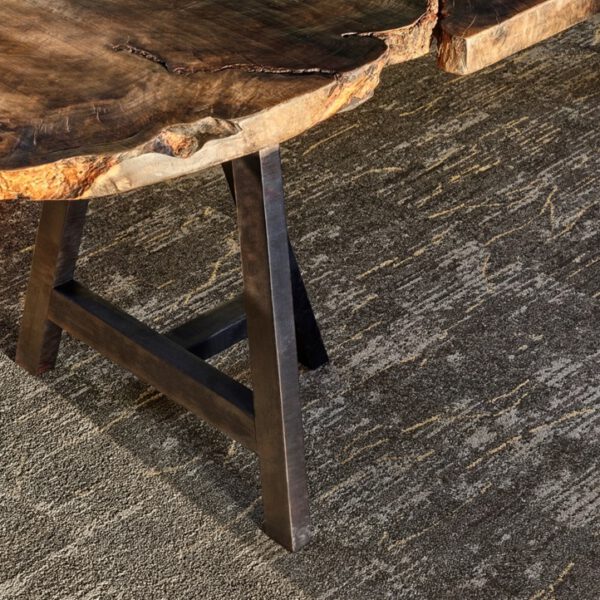 IVC CARPET TILES C245 IMPERFECTION RUPTURE 685, doos 4m2, 100x25cm, 8,7mm dik - Afbeelding 3